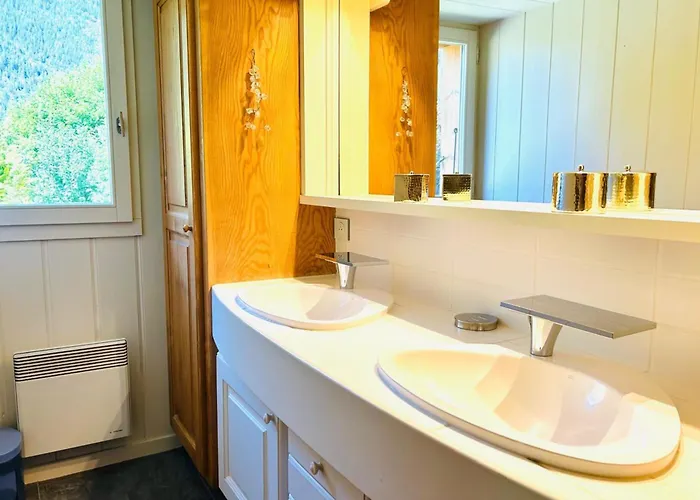 シャレー Spacious In With Mont Blanc View *