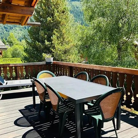 Spacious In With Mont Blanc View Σαμονί