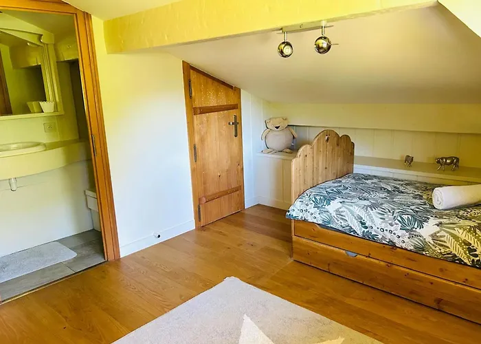 Spacious In With Mont Blanc View Шале *