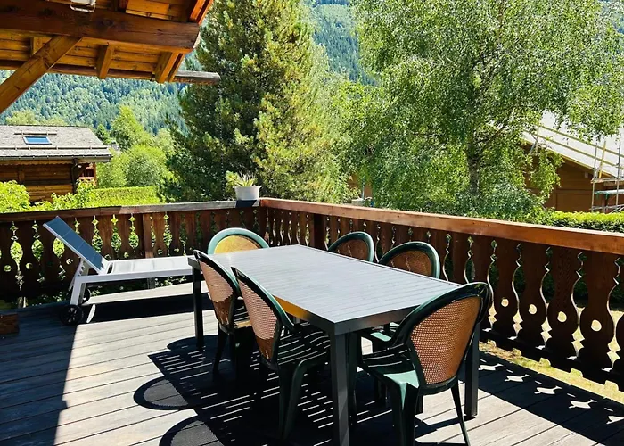 Spacious In With Mont Blanc View Шамони